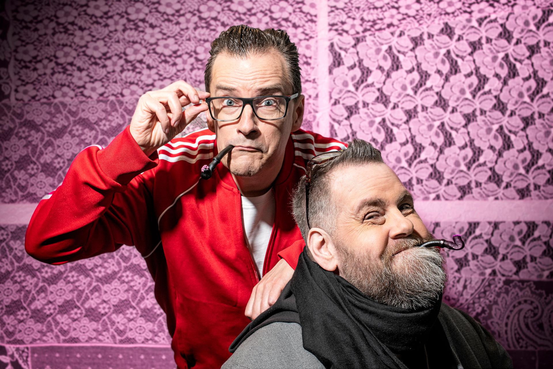 André Wickströms och Stan Saanilas hälsning till publiken och republiken